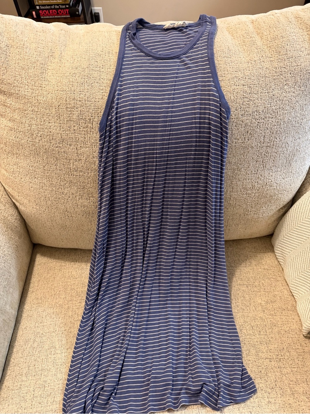 Super soft Pink Rose blue and white striped dress#stripes #summer
Size S